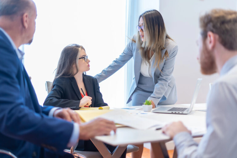 Producción de contenido escalable: cómo pasar de piezas aisladas a un sistema continuo de creación